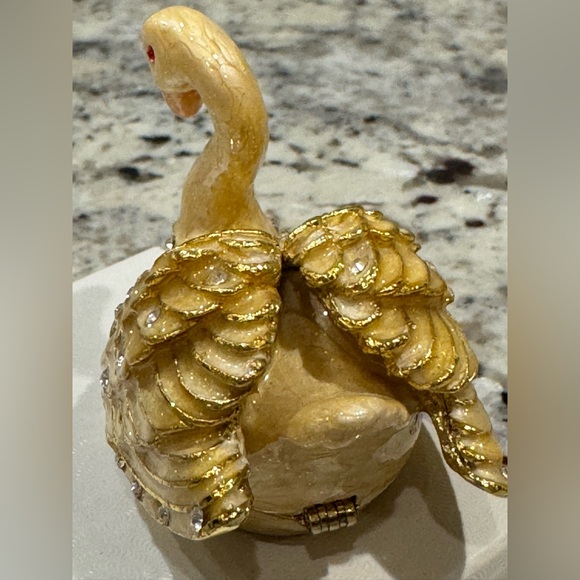 Enameled and crystal Swan Trinket Box - Picture 9 of 11
